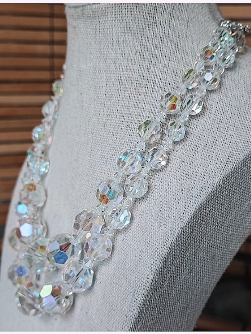 Heavily Faceted Vintage Round Aurora Borealis Clear Crystal Necklace 1950's